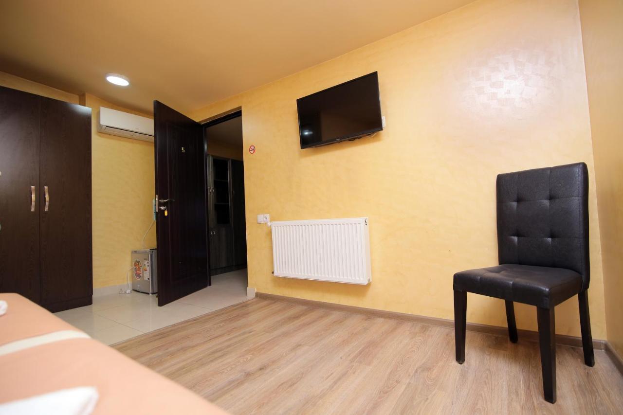 Mbm Hotel Yerevan Exterior photo