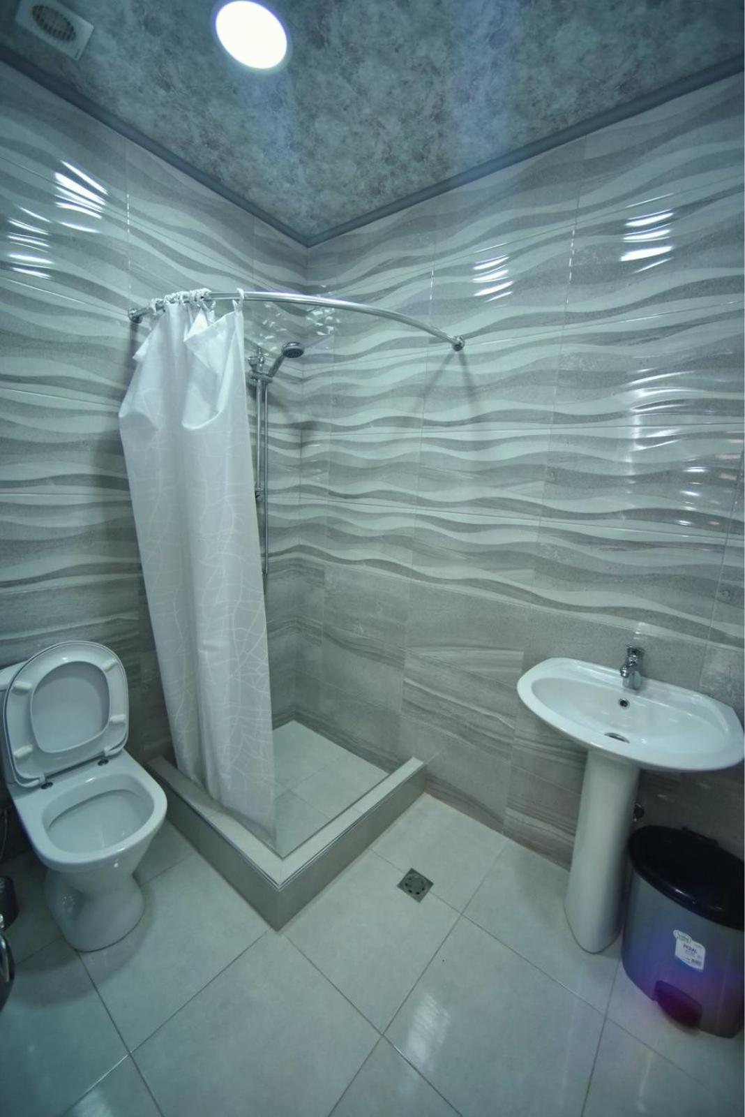 Mbm Hotel Yerevan Exterior photo